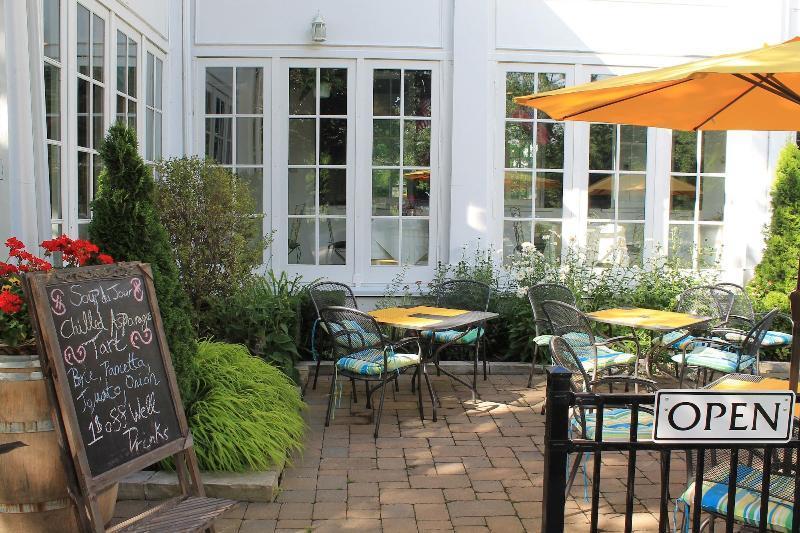 The Charles Hotel Niagara-on-the-Lake Ngoại thất bức ảnh